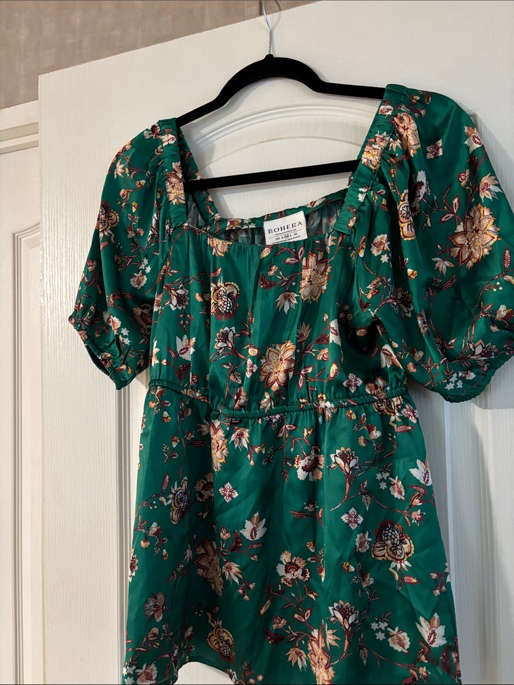 Bohéra Green Floral Puff-Sleeve Blouse